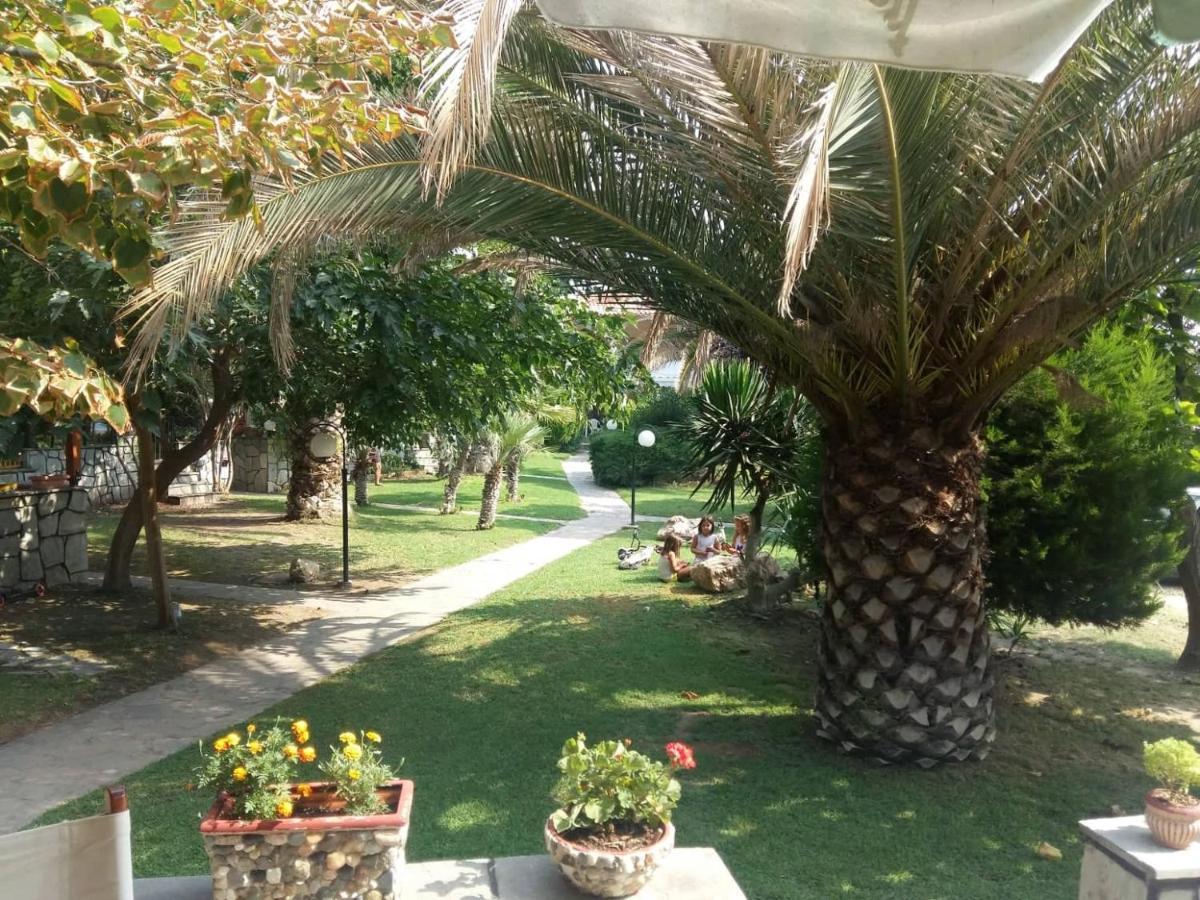 Georgia'S House Vila Nikiti  Exterior foto